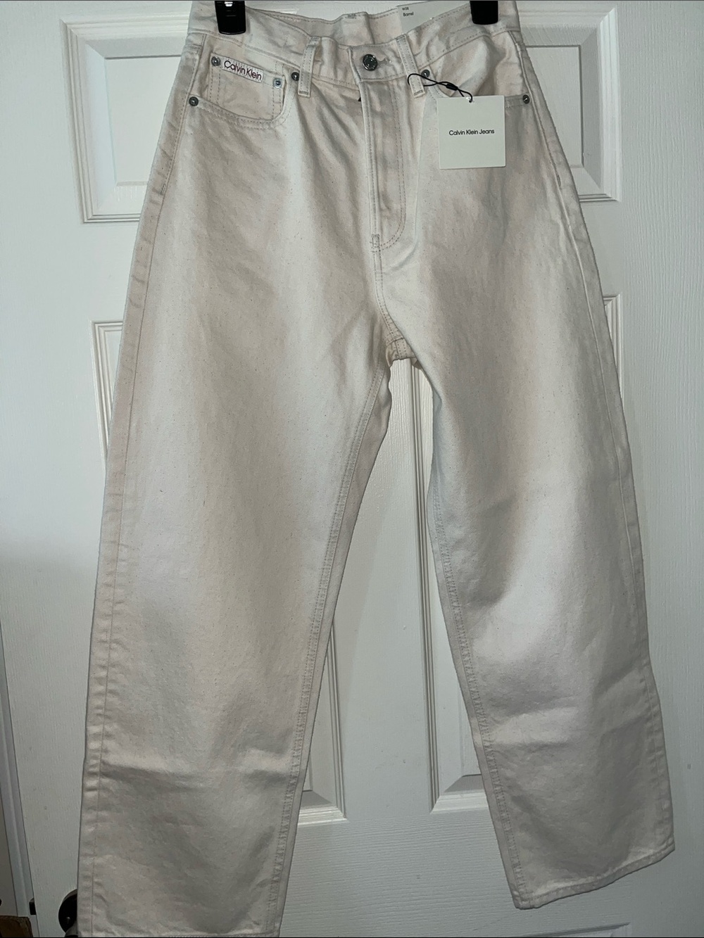 Calvin Klein | Women's Barrel High Rise Straight Taper Jeans